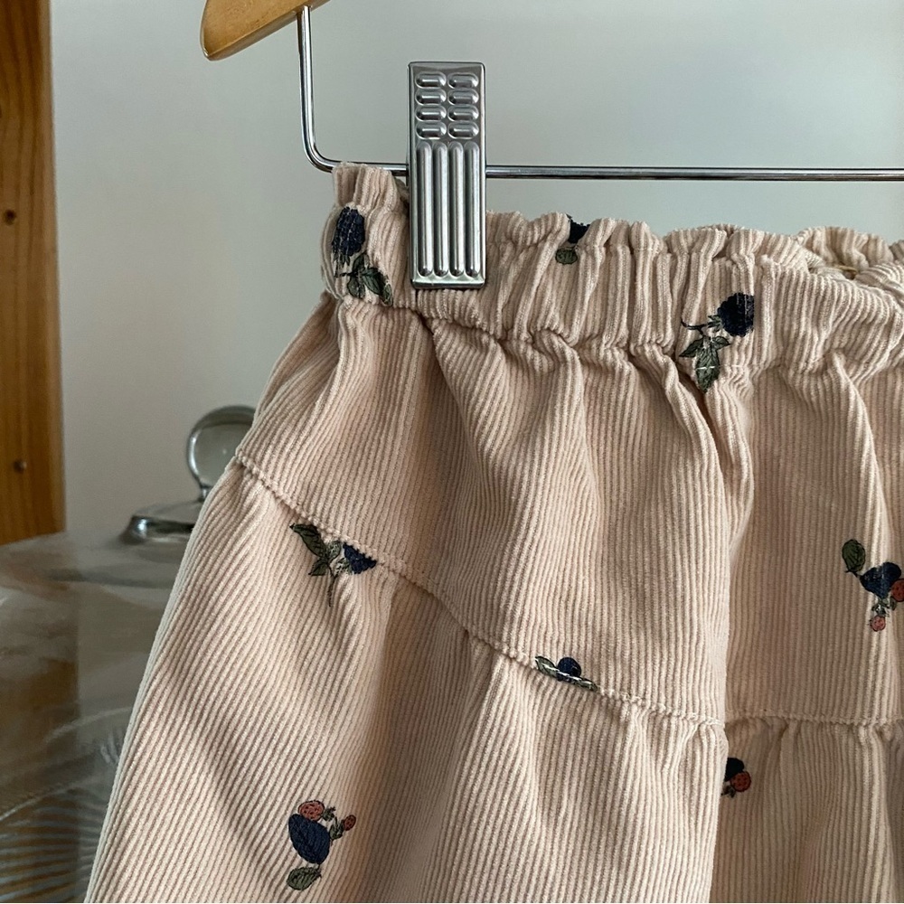 BÚHO Milleraies Fruit Floral Print Corduroy Skirt Macadamia Vanilla - Picture 8 of 14